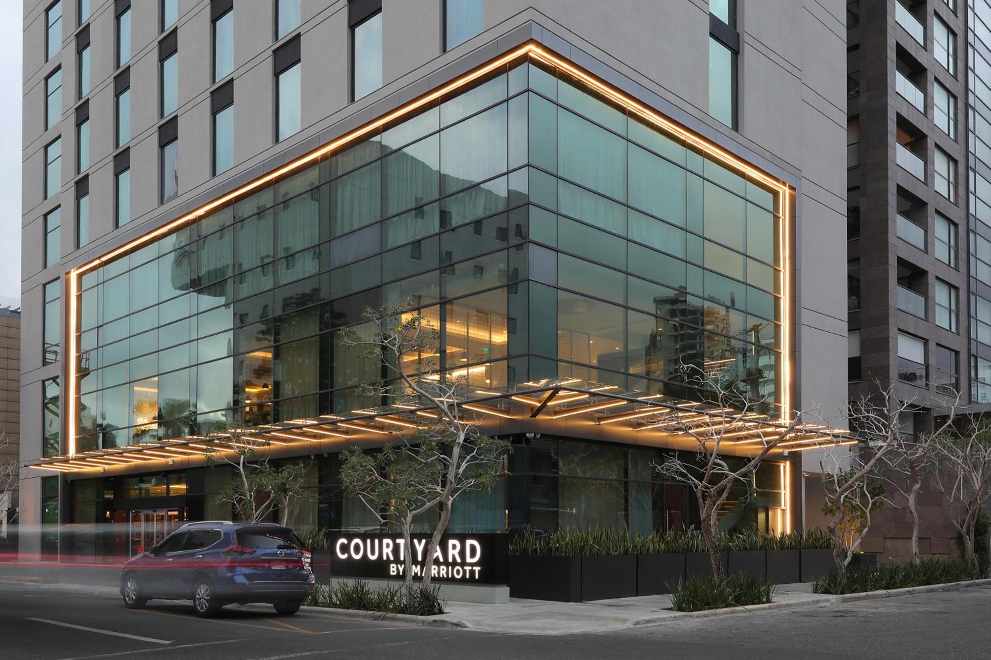 Courtyard By Marriott Santo Domingo Piantini Exterior foto
