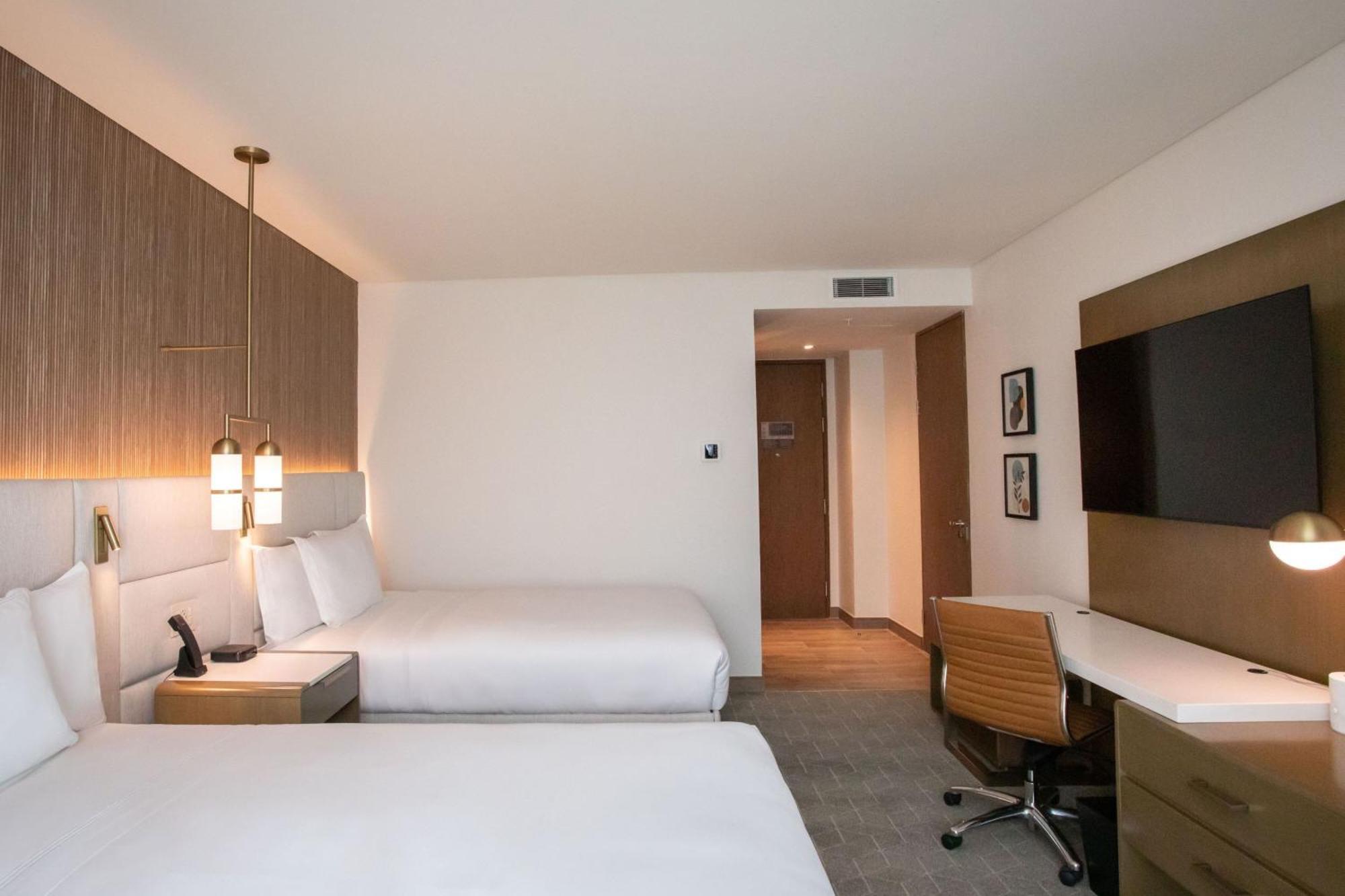 Courtyard By Marriott Santo Domingo Piantini Exterior foto